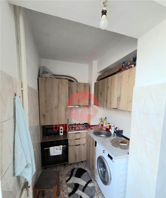 Garsoniera 31 mp complet mobilata si utilata zona Far/Poar