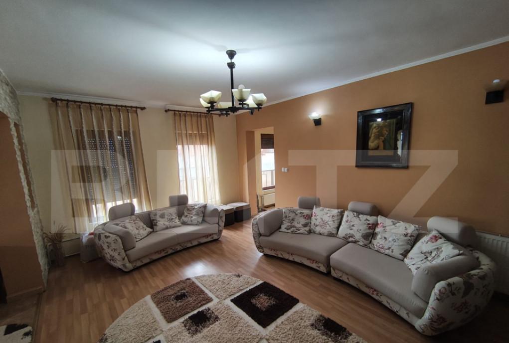 De vanzare casa la intrare in Cihei 185mp P M beci mobilata