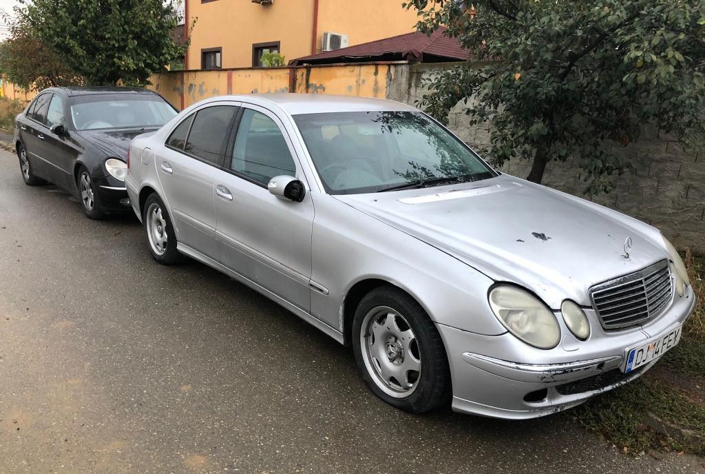 Dezmembrez Mercedes w211 100 lei