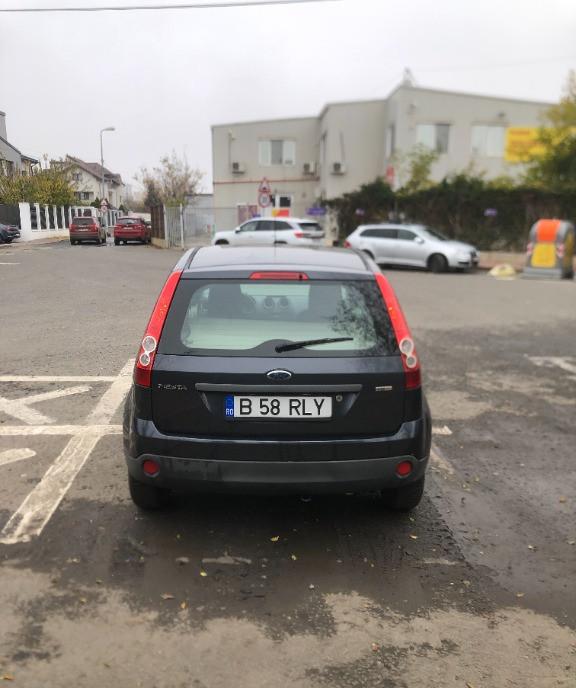 Ford Fiesta consum fff mic 1 700 eur