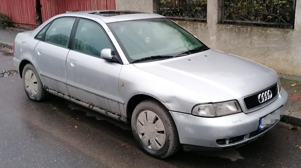 Audi A4 fabricatie 1998 Benzina1 8 215 000 km 599 eur