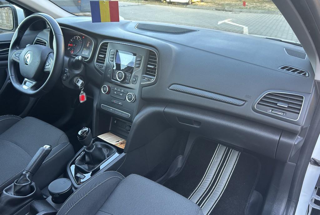 Renault Megane 2021 1000 cmc 115 Cp 10 350 eur