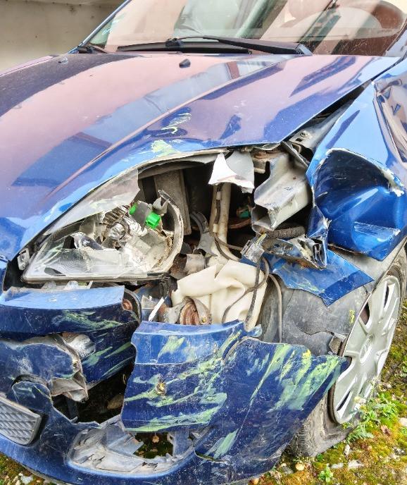 Ford Fiesta 1 3 2007 avariata 5 000 lei