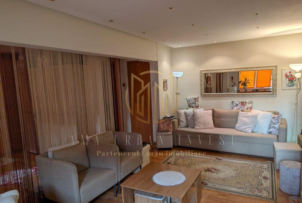 Calea Mosilor cu strada Ardeleni aproape Obor