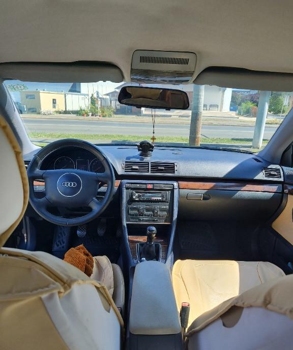 Autoturism Audi A4 B6 3 500 eur