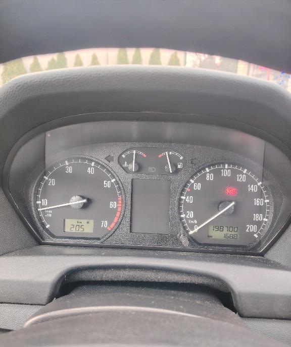 Skoda fabia euro4 1 4 16v benzina 2003 1 150 eur