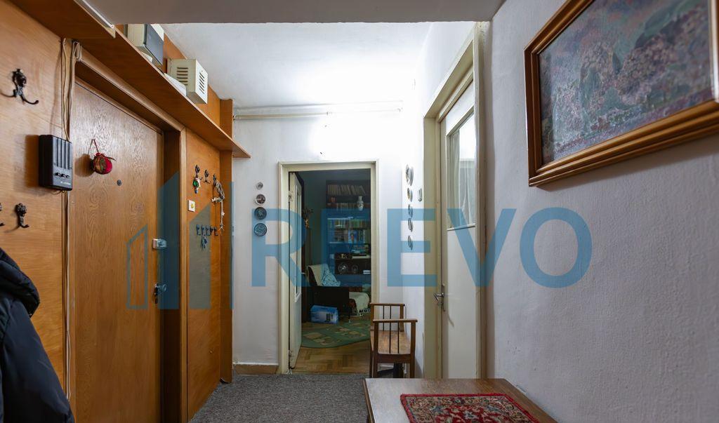 Apartament 4 camere et 1 str 9 Mai Bacau