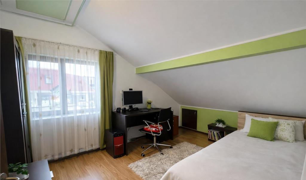 Vila spatioasa in Sancraiu 2 intrari foisor parcare 5 min