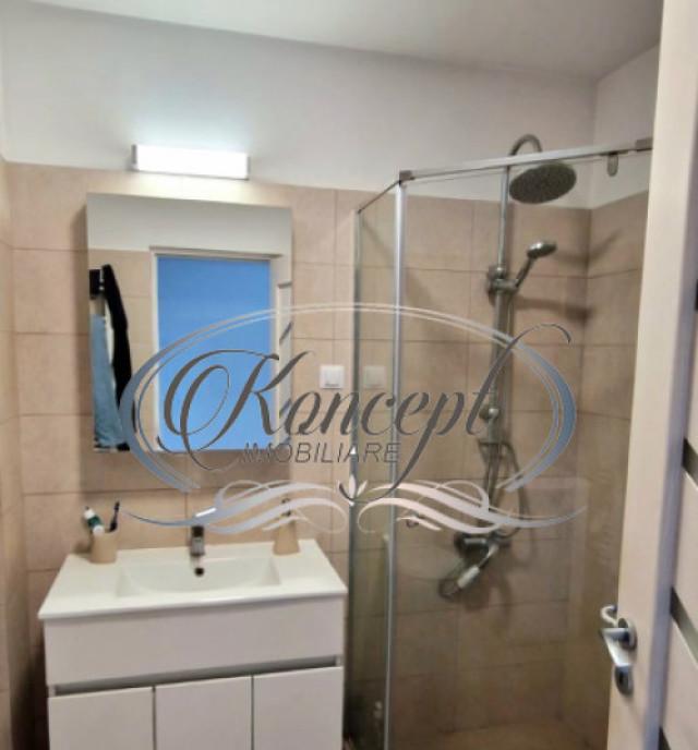 Locuinta luminoasa cu balcon si garaj subteran