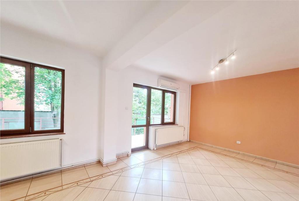 Vila Impetuoasa pe 700mp teren Spatiu versatil pentru locuin