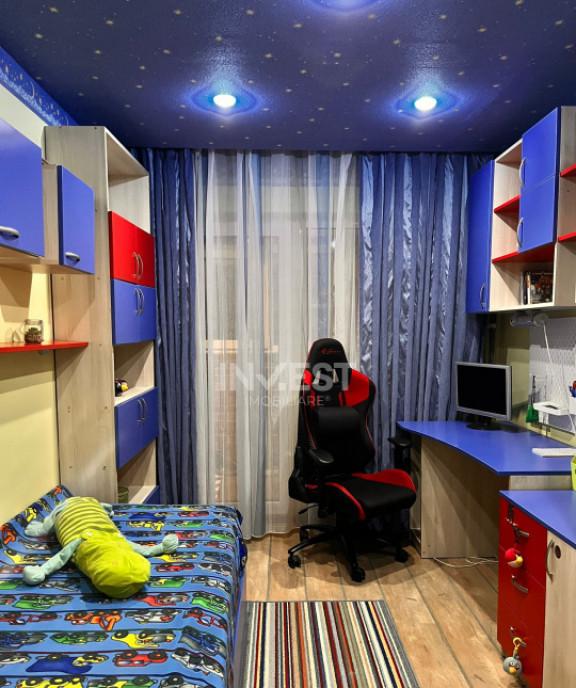 Apartament de vanzare 3 camere decomandat zona Gara Iasi