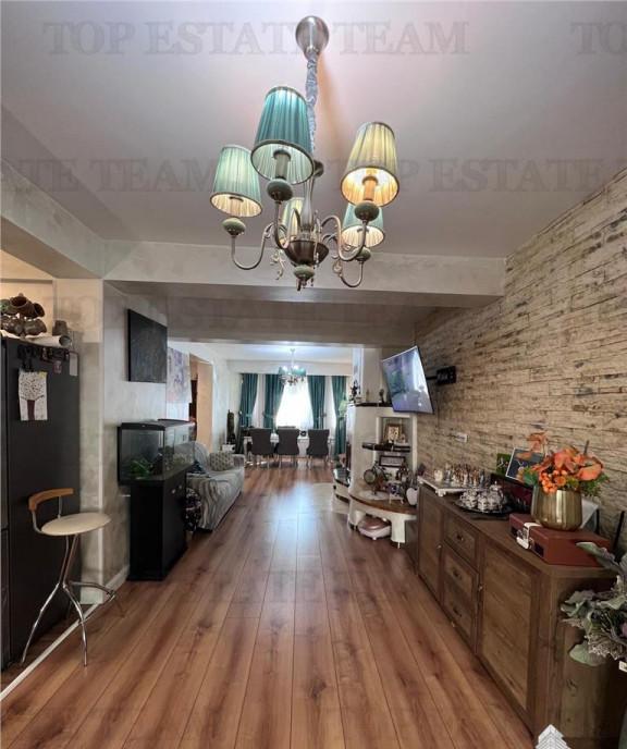 Vila cuplata 4 camere S P 1 M cu incalzire in p