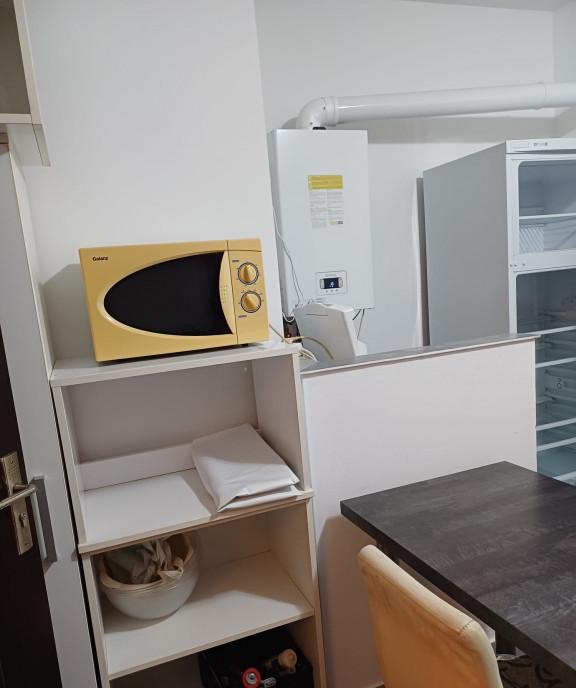 Muncii metrou agricultori cu centrala