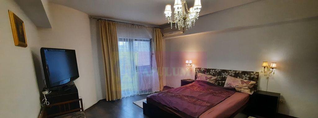 Vanzare apartament 2 camere in zona Unirii stradal cu ve