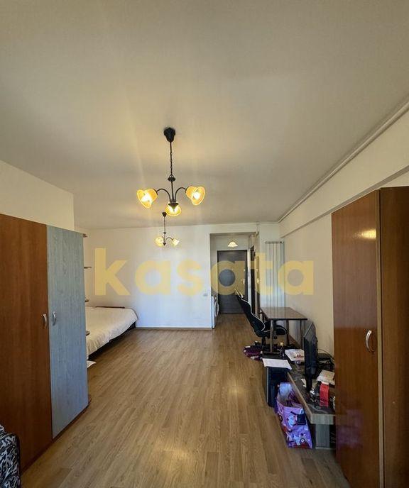 studio aviatiei parcare inclusa ideal