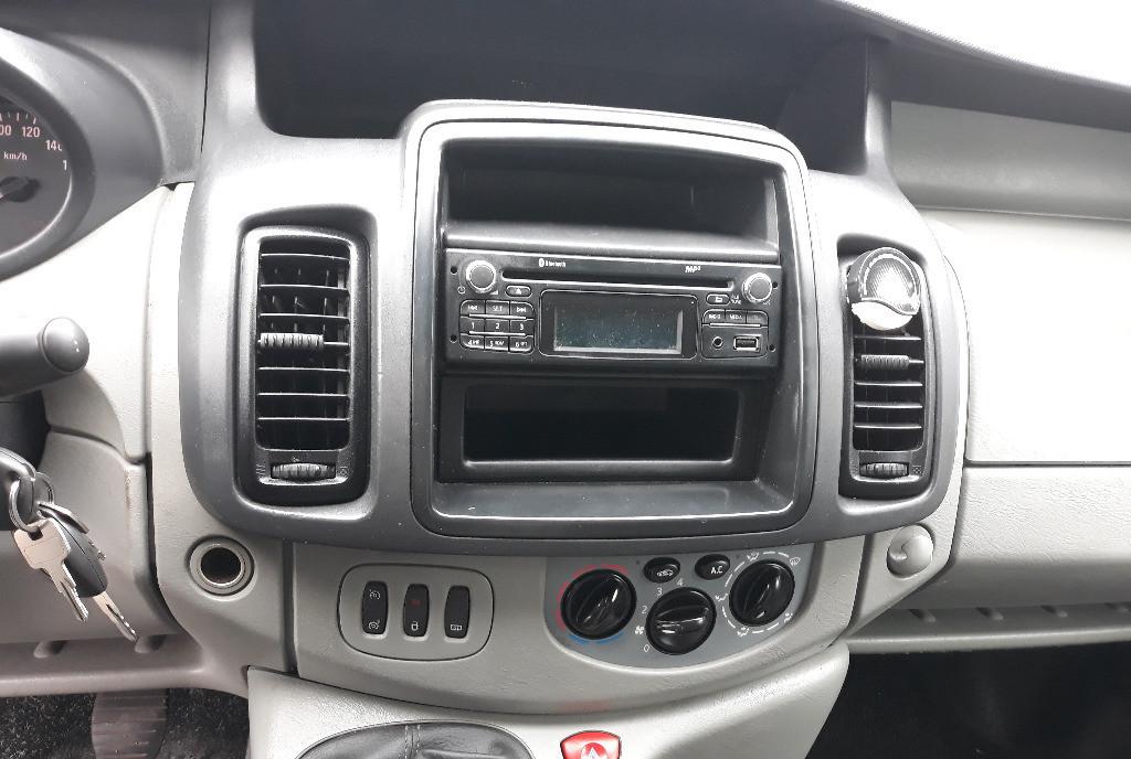 Opel Vivaro 2014 Lunga A/C 5 999 eur