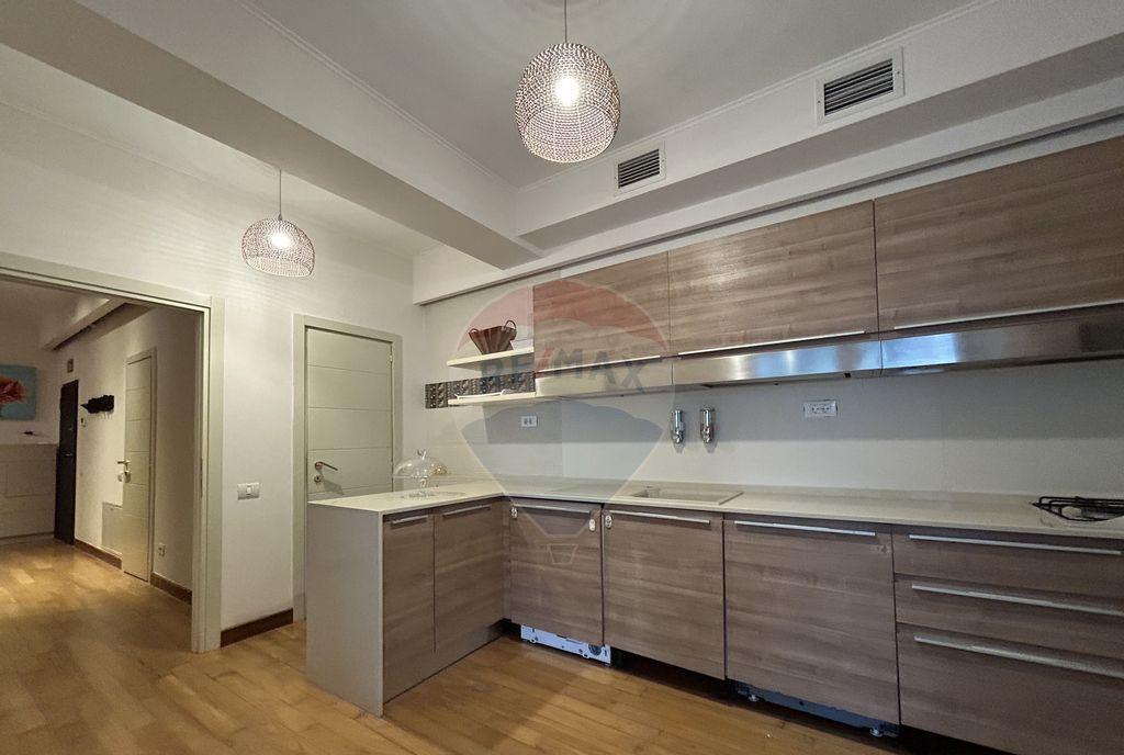 Apartament spectaculos cu 4 camere zona Herastrau