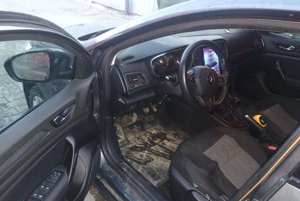 Renault Megane 4 9 300 eur