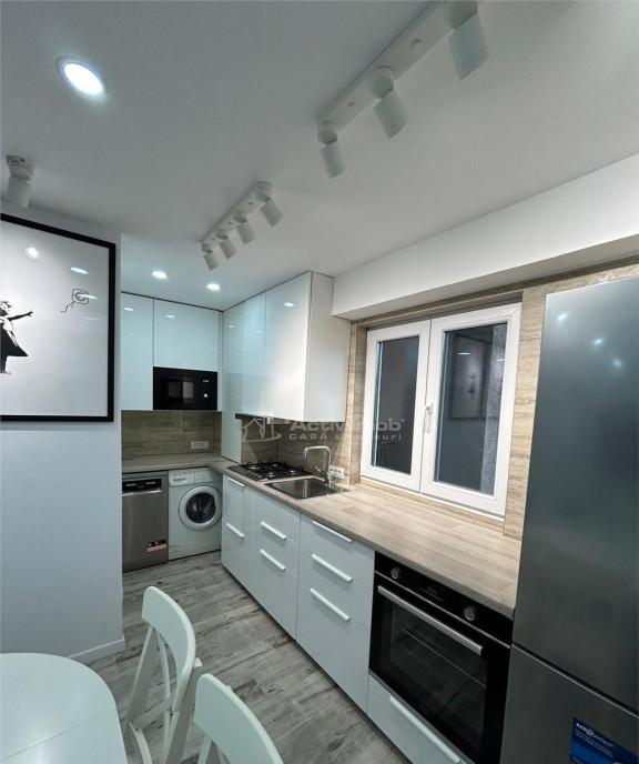 4 Camere Lux Centrala Proprie 5 min Metrou