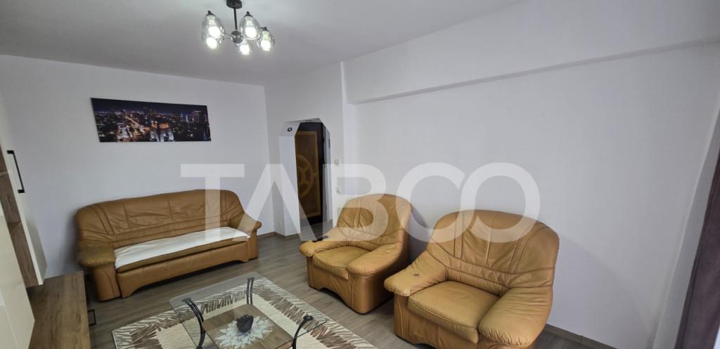 Apartament de vanzare 2 camere si bucatarie separata in zona