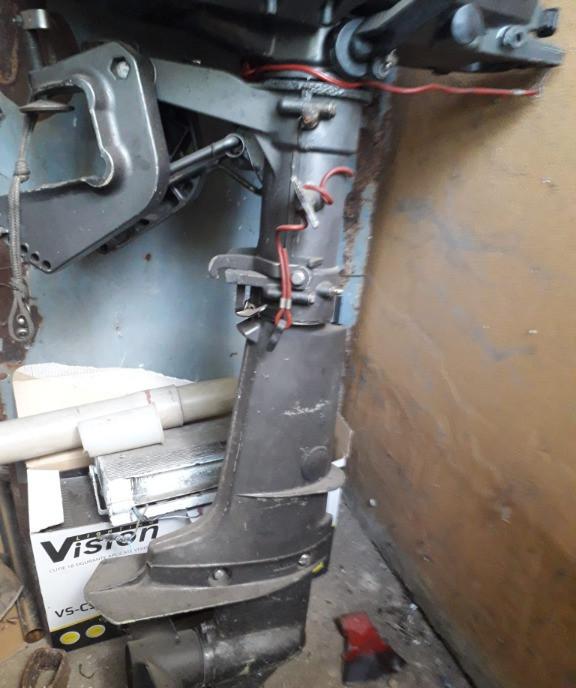 Motor barca TOHATSU 5 CP 2 timpi cizma scurta 350 euro Vrei finantare 350 eur
