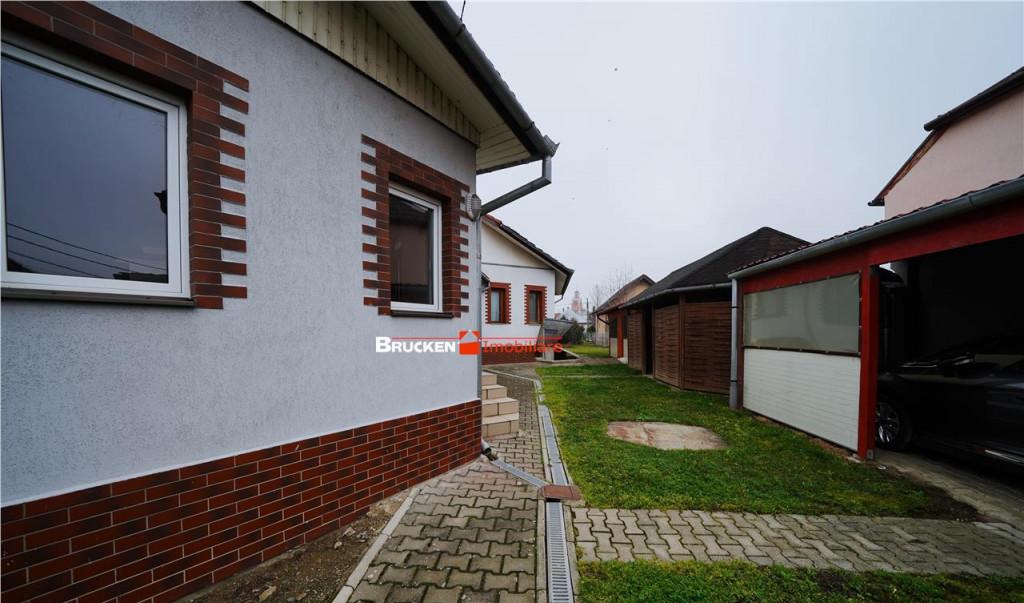 Proprietate adaptabila pentru familie extinsa Alesd