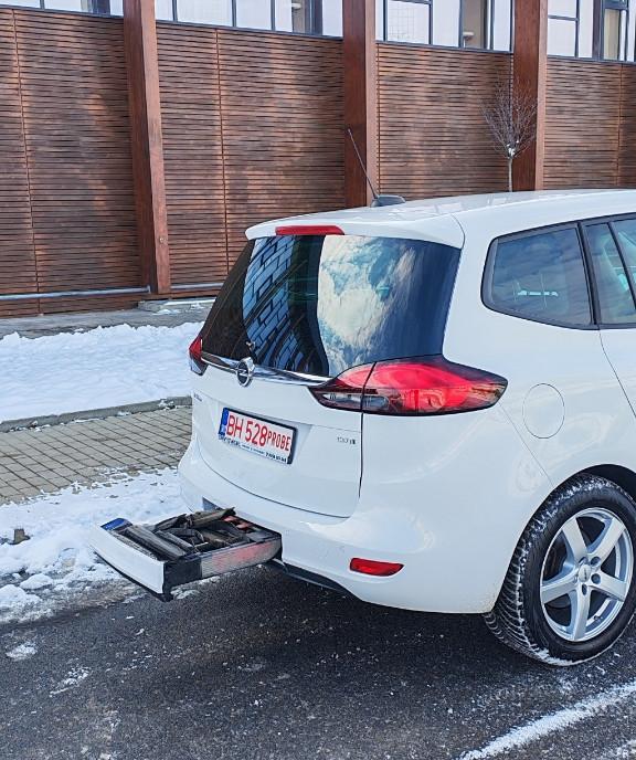 Opel Zafira 2018 8 290 eur