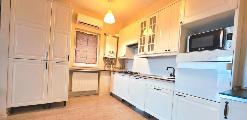 Apartament 3 Camere Spatios Parcare Subterana Boxa