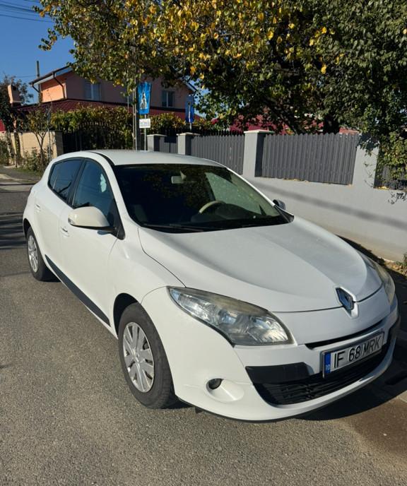 Renault Megane 3 cu 3 050 eur