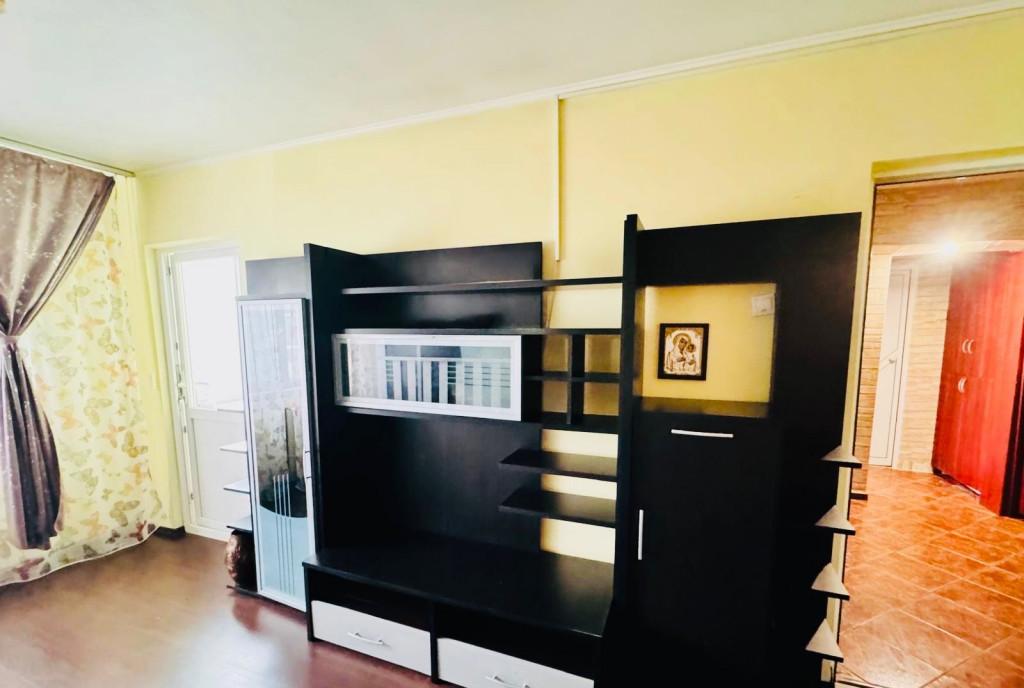 Apartament 2 camere decomandat Nicolina 1