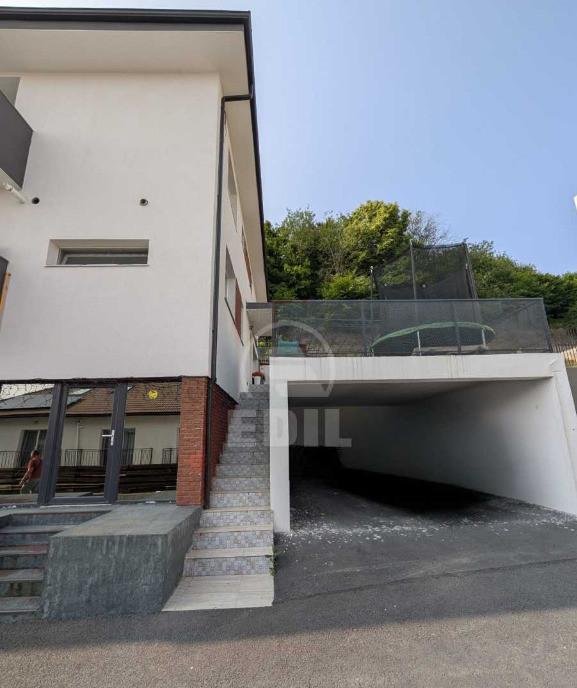 Casa tip duplex de inchiriat situata in Floresti zona Teilor