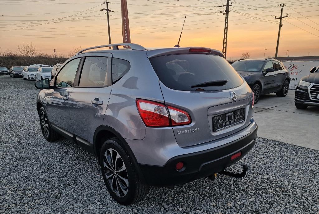 Nissan Qashqai 1 6dci Panoramic 6 390 eur