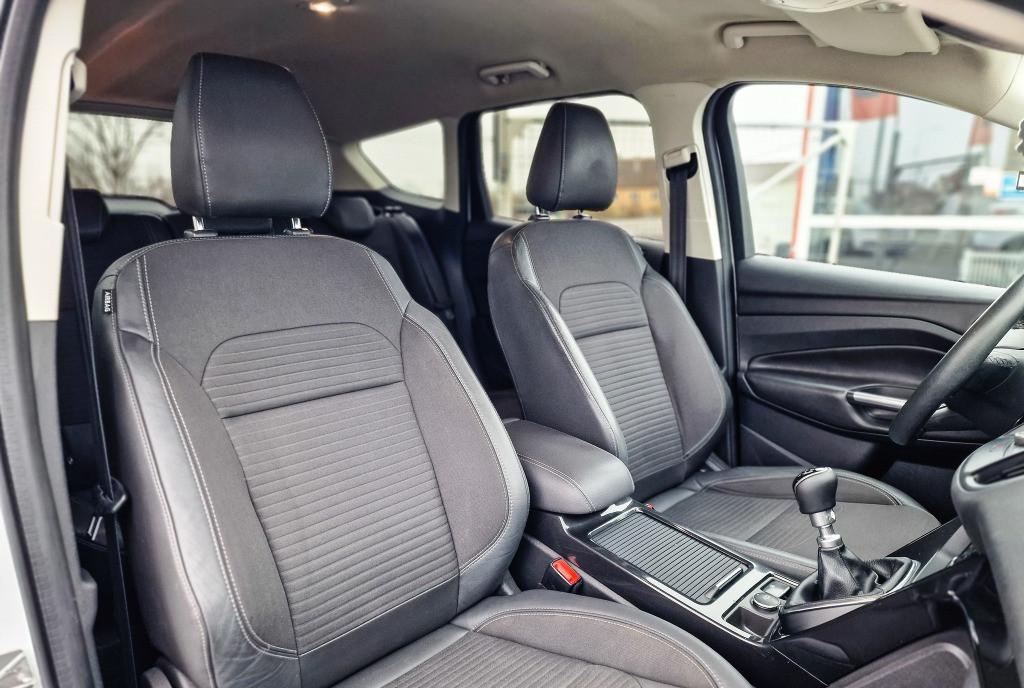 Ford Kuga 2017 10 790 eur