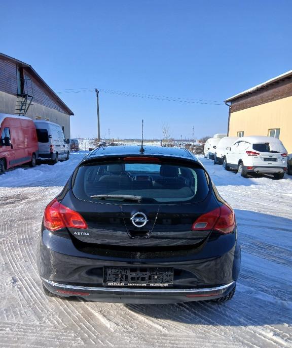 Opel astra j an 2011 1 4 distributie lant euro 5 3 250 eur