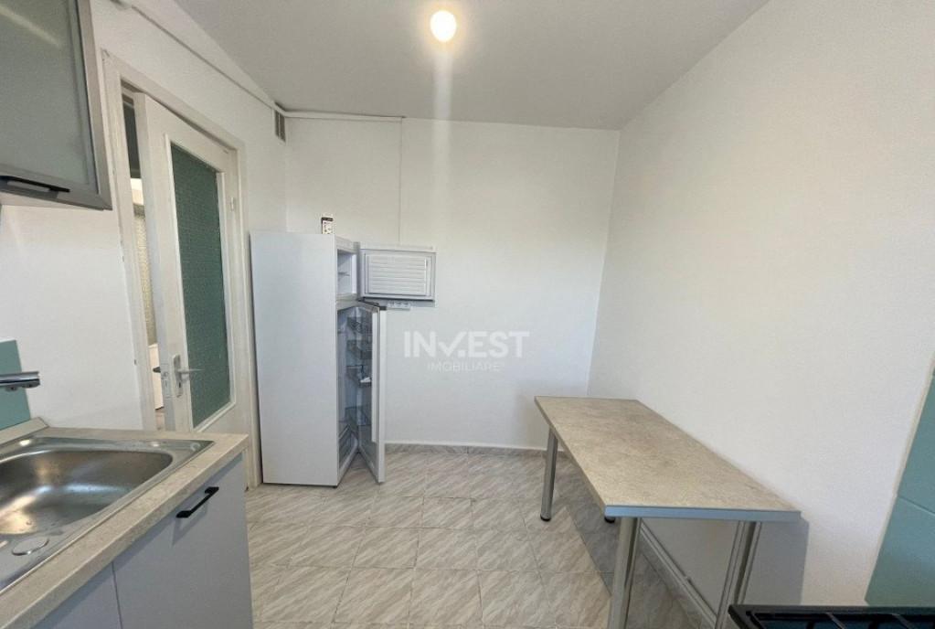 Apartament de vanzare 3 camere zona Pacurari Scoala Elena