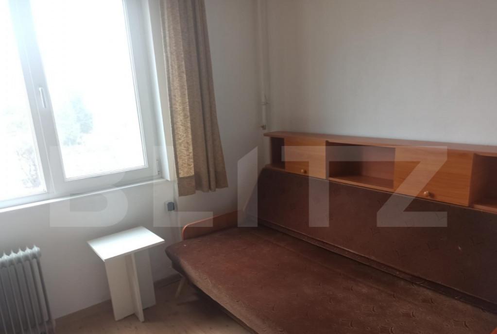 Garsoniera 20 mp mobilata complet - zona Dacia Deva