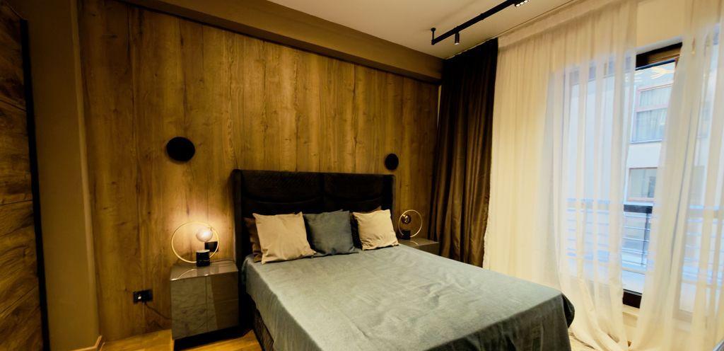 4 camere Parc Herastrau Cartierul Francez Aviatiei