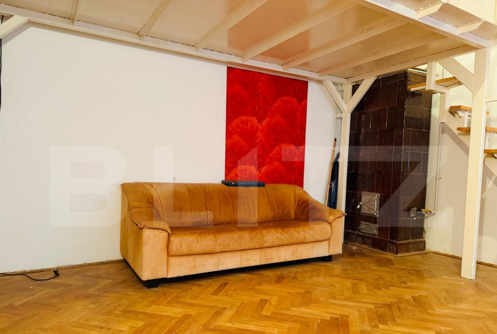 Garsoniera spatioasa tip duplex in centrul istoric al