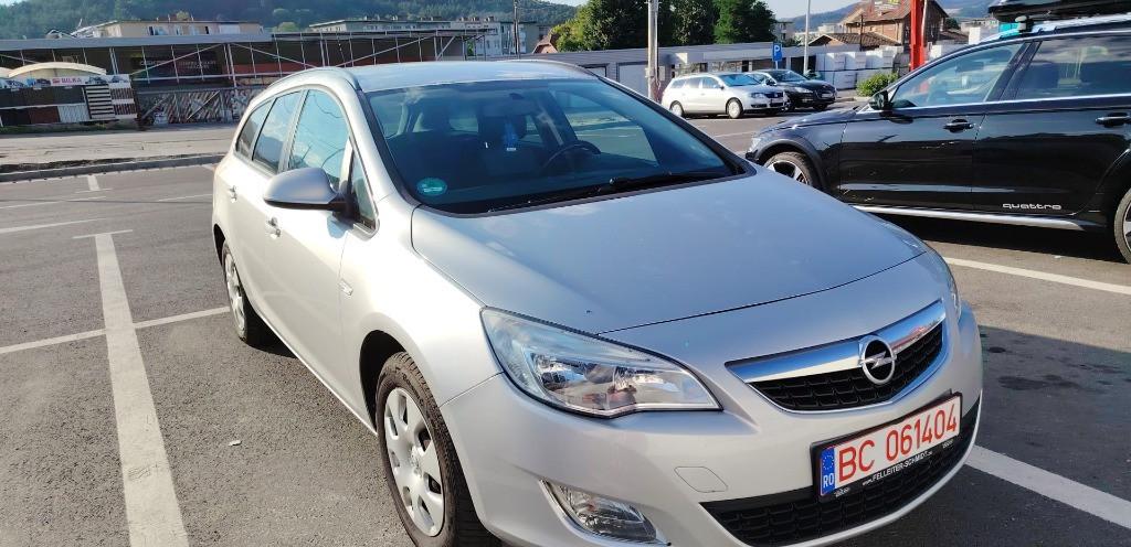 Opel Astra J 2012 3 900 eur