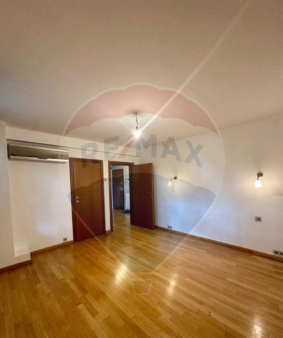 De vanzare apart 3 cam vedere la lac in Tancabesti c