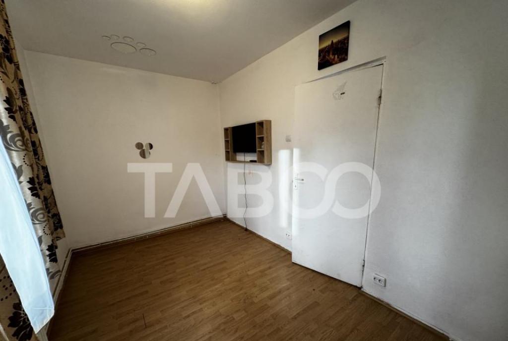 Apartament etaj intermediar cu 2 camere zona Mihai Viteazu S