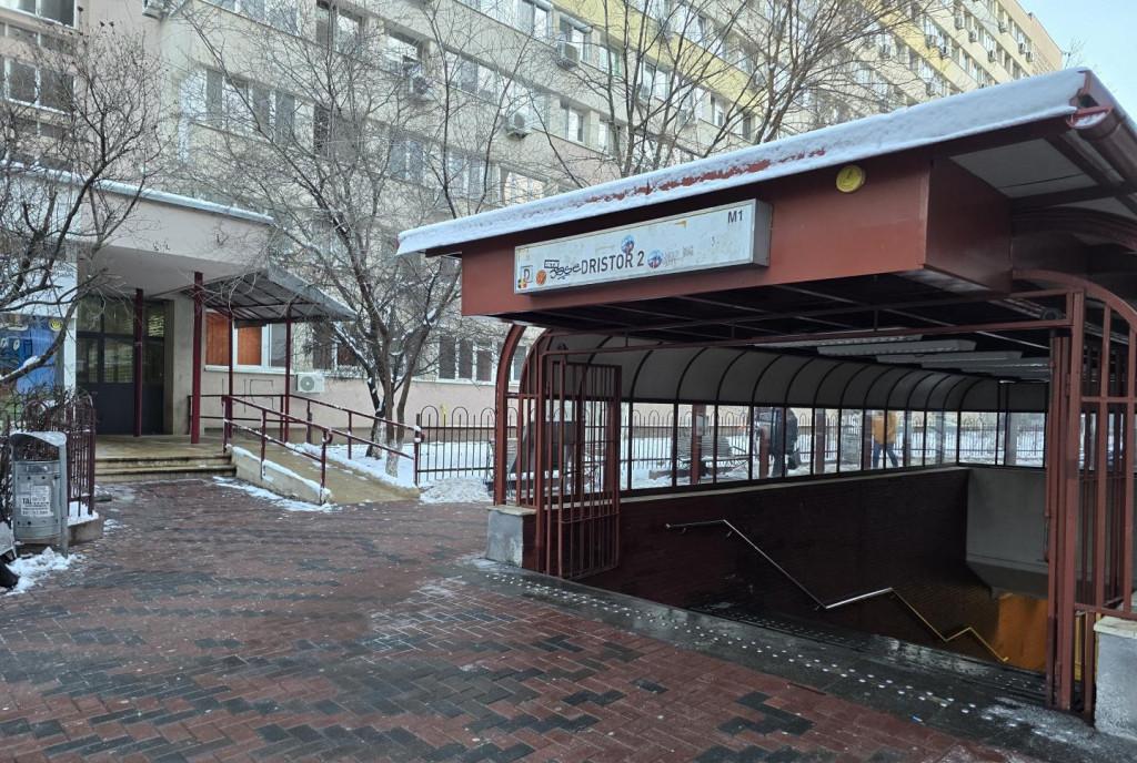 Garsoniera Metrou Dristor chiar la scara Dristorului Ba