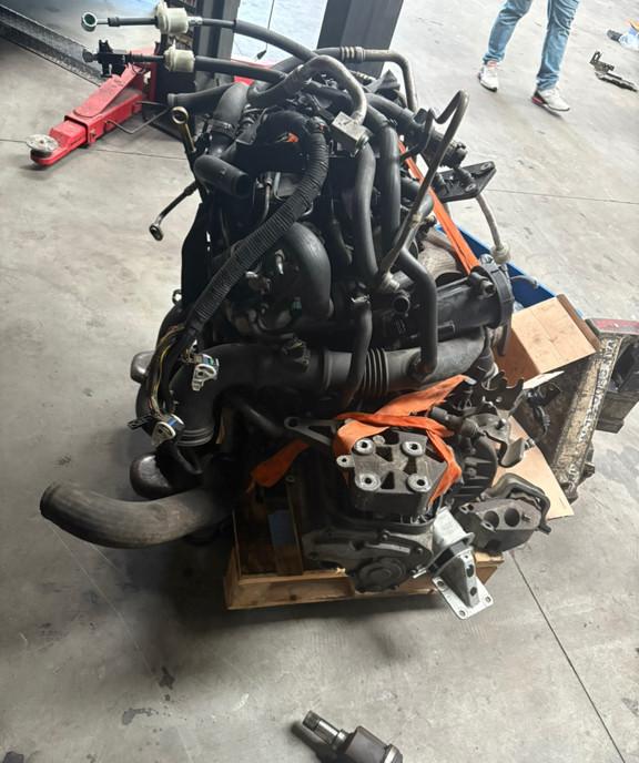 Motor 2 2 120 CP Peugeot boxer euro 4 8 500 lei