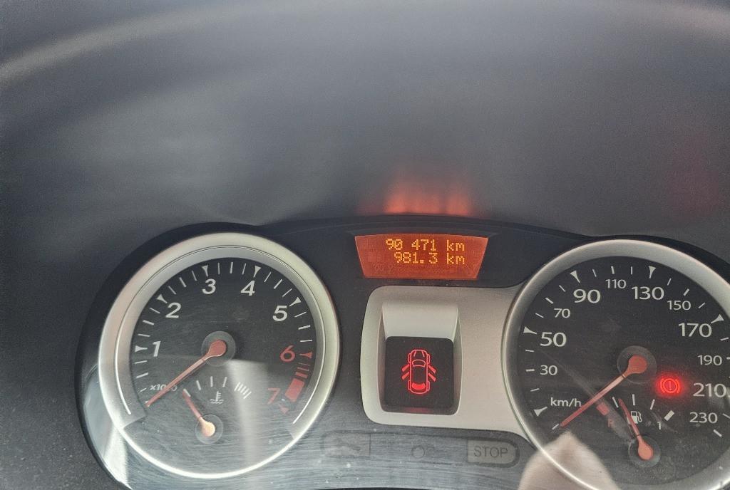 Renault Clio 1 2 2 500 eur