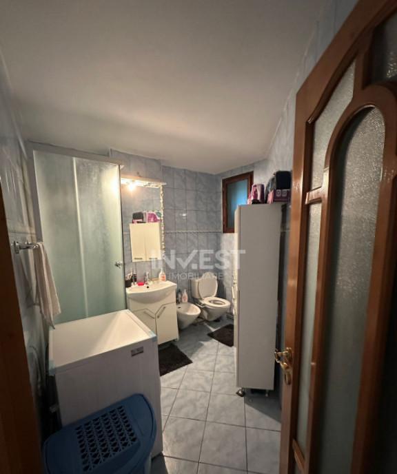 Apartament de vanzare 3 camere zona Canta Iasi