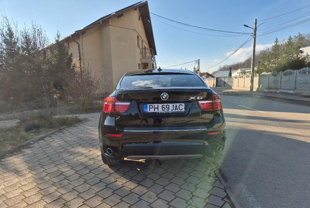 BMW X6 xDrive 30d / Primul proprietar / Set originale roti de iarna 12 800 eur