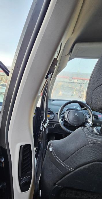 Citro euml n C4 Picasso 1 6 Bezina cutie automata 3 500 eur