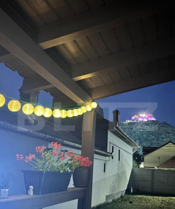 Jumatate de duplex cu 4 camere 130 mp in Deva