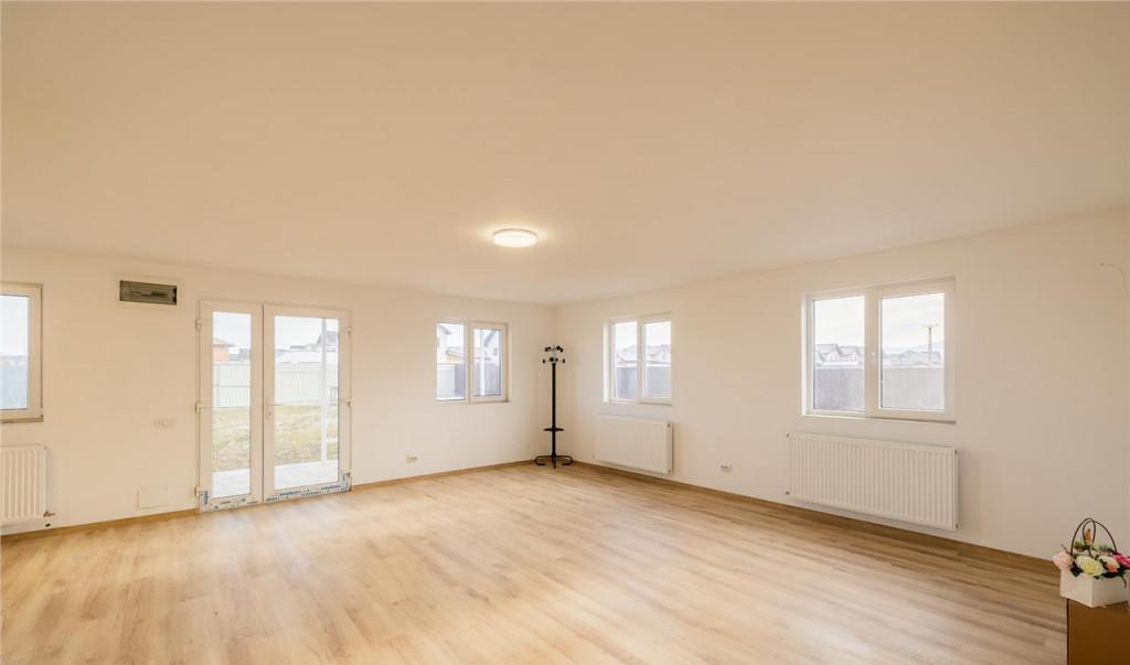 FILM3D Calitativa rezidenta pe unic plan parc de 1 200 mp