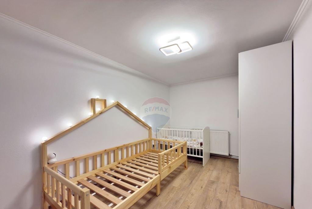 Casa cu 3 camere de vanzare in Pecica